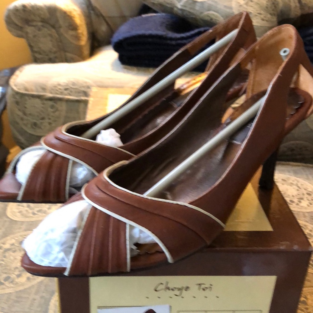 Choye  Toi brown leather shoes